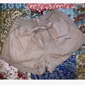 Khaki Linen shorts